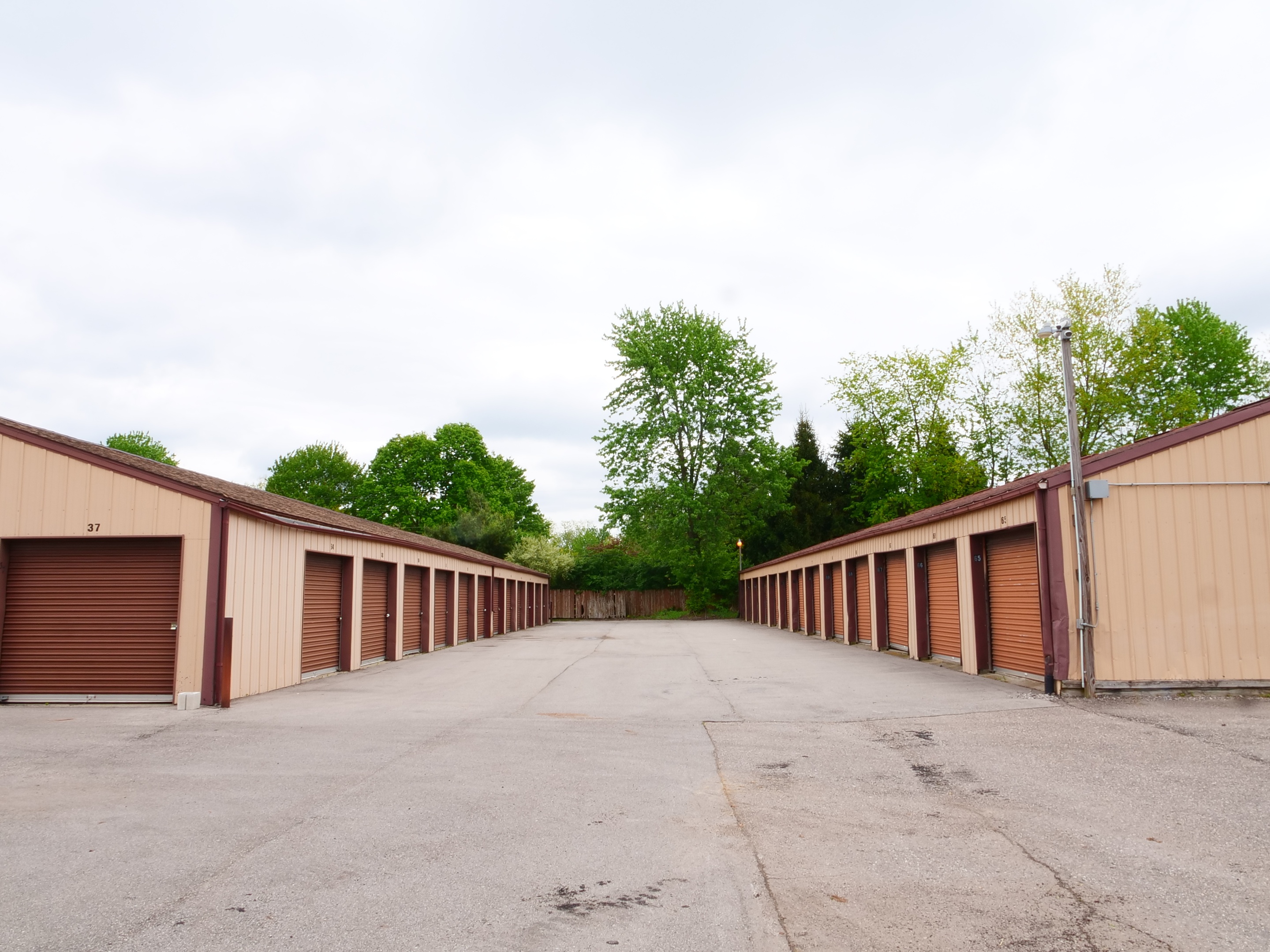 lapeer michigan 48446 self storage unit rental